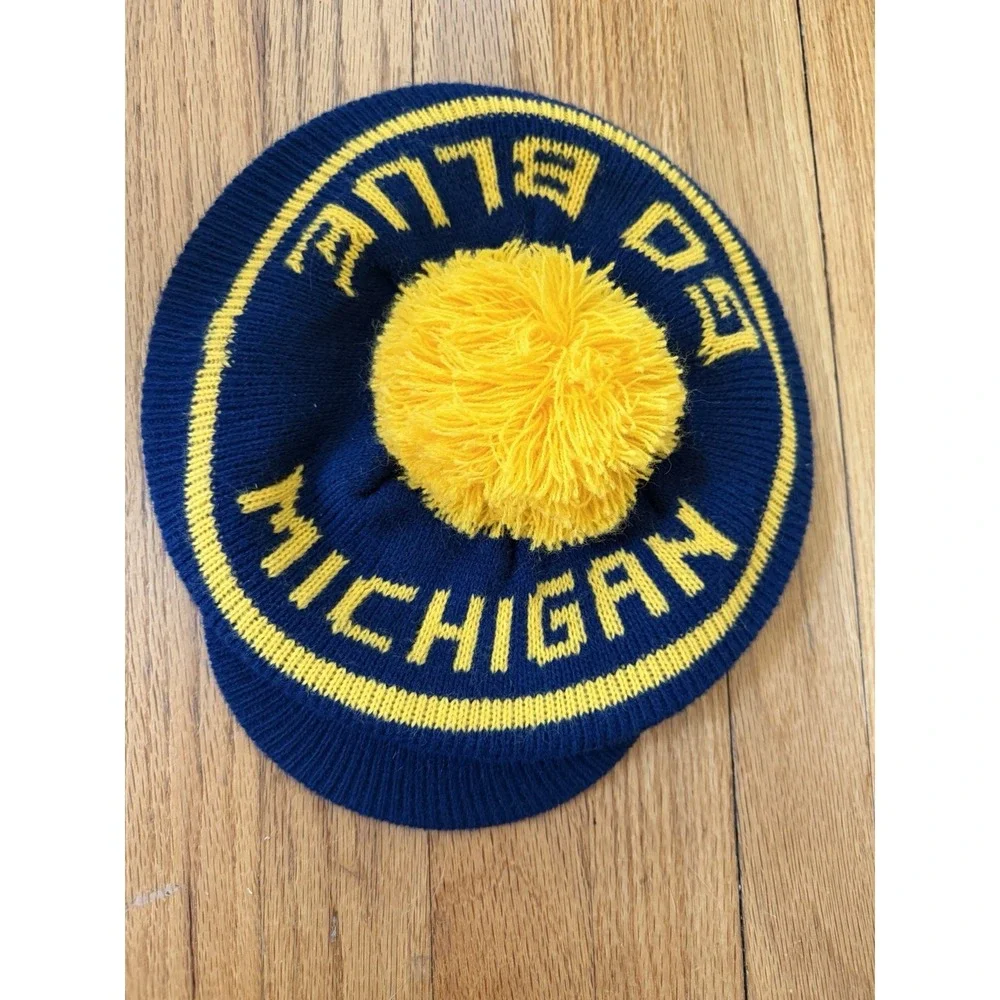 Vintage 1970's-80's University of Michigan Wolverines Beanie Beret Hat w/ Pom US